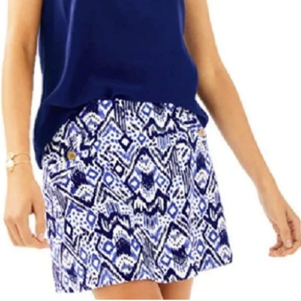 Lilly Pulitzer Blue and White Patterned Skort